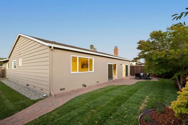 626 Harvester Drive, Foster City CA: https://media.crmls.org/mediaz/75d7ab33-097e-45b7-9cf1-db2c438aa0e5.jpg
