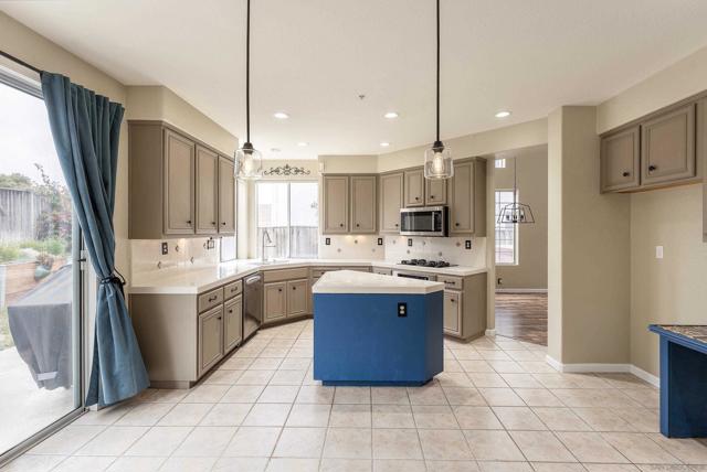 Image 7 of 33 For 1910 Burgundy Way