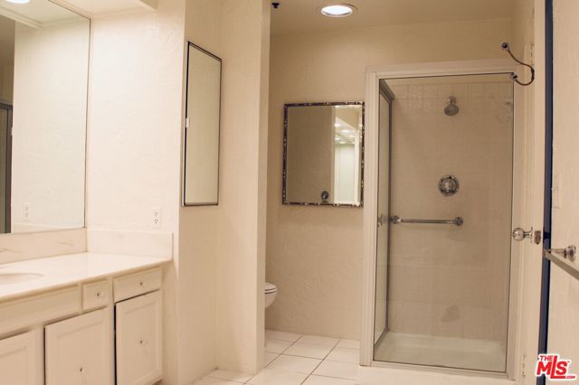 10790 Wilshire Boulevard, Los Angeles CA: https://media.crmls.org/mediaz/75d85b8e-7f7c-45e9-8f33-b438ae2421b4.jpg