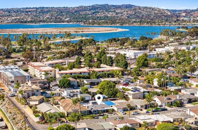 1426 Morenci St, San Diego CA: https://media.crmls.org/mediaz/75d887a1-dd5c-4fc4-81e6-861e2eaba78f.jpg