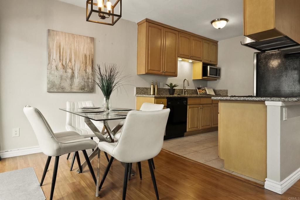 9528 Carroll Canyon Rd - photo 11