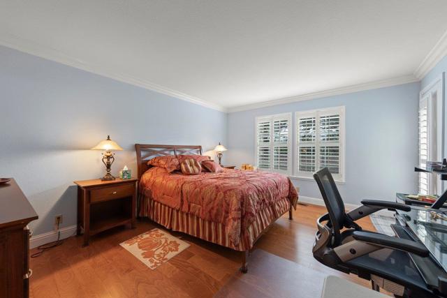 160 Troon Way, Half Moon Bay CA: https://media.crmls.org/mediaz/75d9b009-a606-4deb-9666-e70d47f6553e.jpg