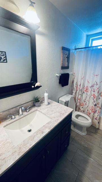 1636 Jonathon Street, Vista CA: https://media.crmls.org/mediaz/75db6614-fb8b-4615-94b9-782bda887a69.jpg