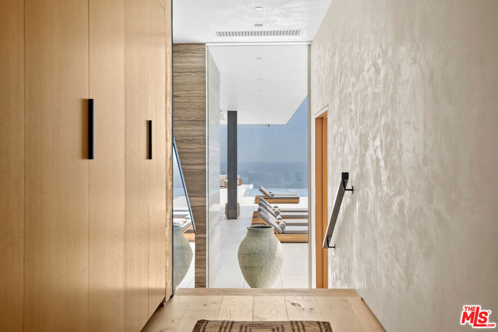 MLS #26829383 image #43