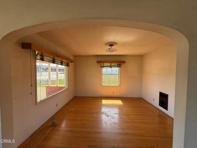 Detail Gallery Image 6 of 15 For 327 S Franklin St, Fort Bragg,  CA 95437 - 2 Beds | 1/1 Baths