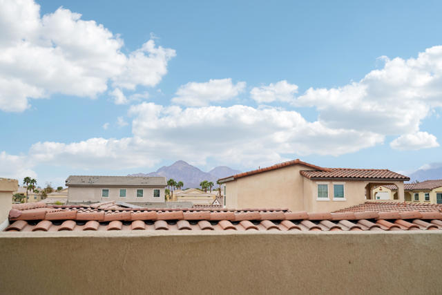 79106 Acacia Way, La Quinta CA: https://media.crmls.org/mediaz/75dbf505-4338-40b9-bf87-63e2c559c4f0.jpg