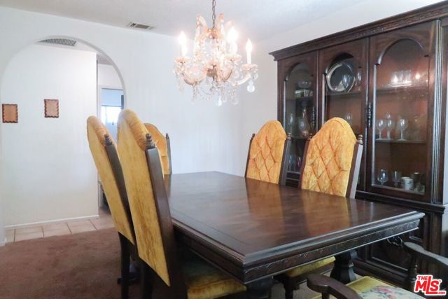 16065 Porter Avenue, Riverside CA: https://media.crmls.org/mediaz/75dd5853-2743-4bc0-8fb2-cdb02930c2e3.jpg