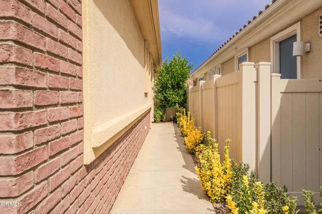 Detail Gallery Image 4 of 35 For 1778 Dalea Way, Beaumont,  CA 92223 - 2 Beds | 2 Baths