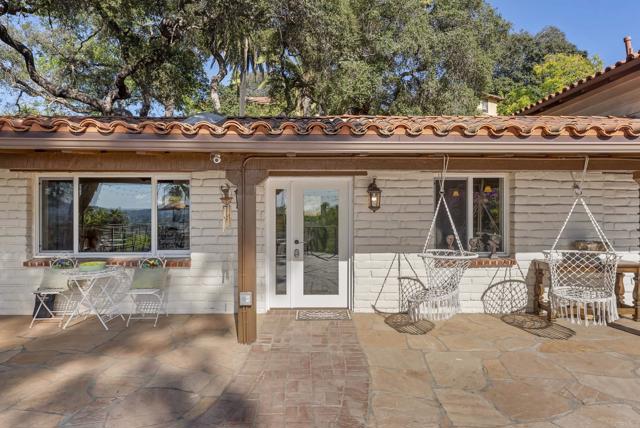 10013 Pandora Drive, La Mesa CA: https://media.crmls.org/mediaz/75decb89-d133-4c77-9176-d7bd97da0f78.jpg