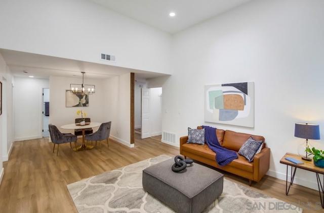 13113 Calle De Las Rosas, San Diego CA: https://media.crmls.org/mediaz/75df1599-3888-4fdd-99ab-2f6ea495a5ae.jpg