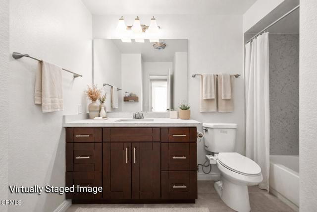 Detail Gallery Image 21 of 44 For 4499 via Marisol 113a,  Los Angeles,  CA 90042 - 2 Beds | 2 Baths