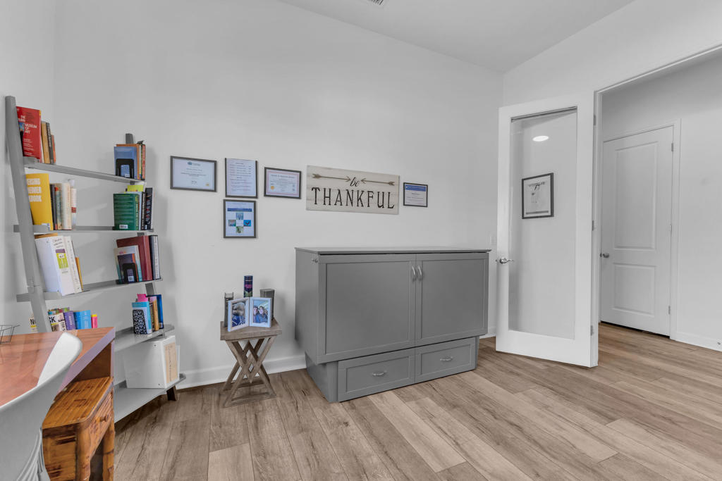 https://media.crmls.org/mediaz/75e078b7-833f-4a36-aedc-e701c14247f5.jpg?preset=X-Large