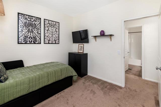 Detail Gallery Image 23 of 31 For 451 Avenida De La Luna, Vista,  CA 92083 - 2 Beds | 2 Baths