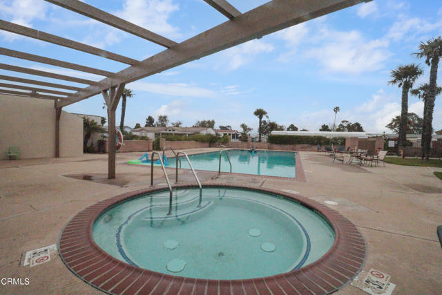 Detail Gallery Image 40 of 43 For 140 Borrego Ave #174,  Oxnard,  CA 93033 - 3 Beds | 2 Baths