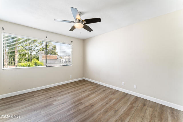 1190 Tivoli Lane, Simi Valley CA: https://media.crmls.org/mediaz/75e0dd9f-0be2-4b37-8f38-baf6212d4eee.jpg