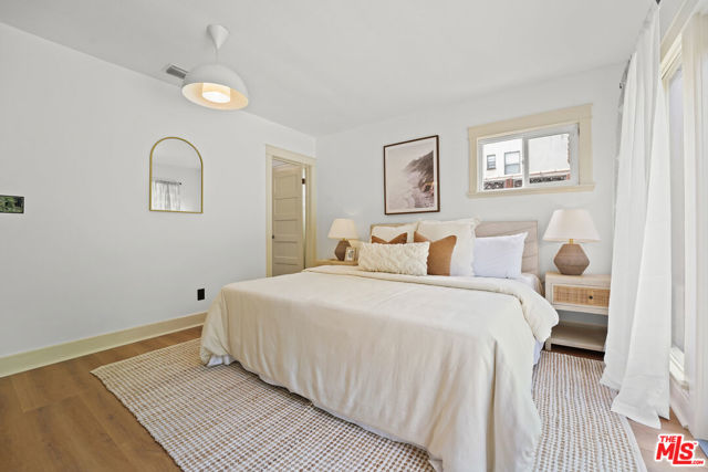2843 Virginia Road, Los Angeles CA: https://media.crmls.org/mediaz/75e1fe27-7f91-4c40-b975-f6ec4417323c.jpg
