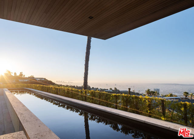 1520 Carla, Beverly Hills CA: https://media.crmls.org/mediaz/75e2c1ff-dd67-4ba8-b2ca-9f8c2861c691.jpg