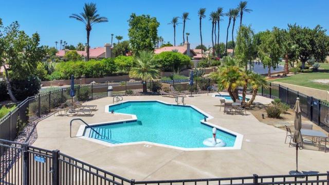 144 Verde Way, Palm Desert CA: https://media.crmls.org/mediaz/75e2c90c-e459-4b0b-b868-f0c507a9550b.jpg
