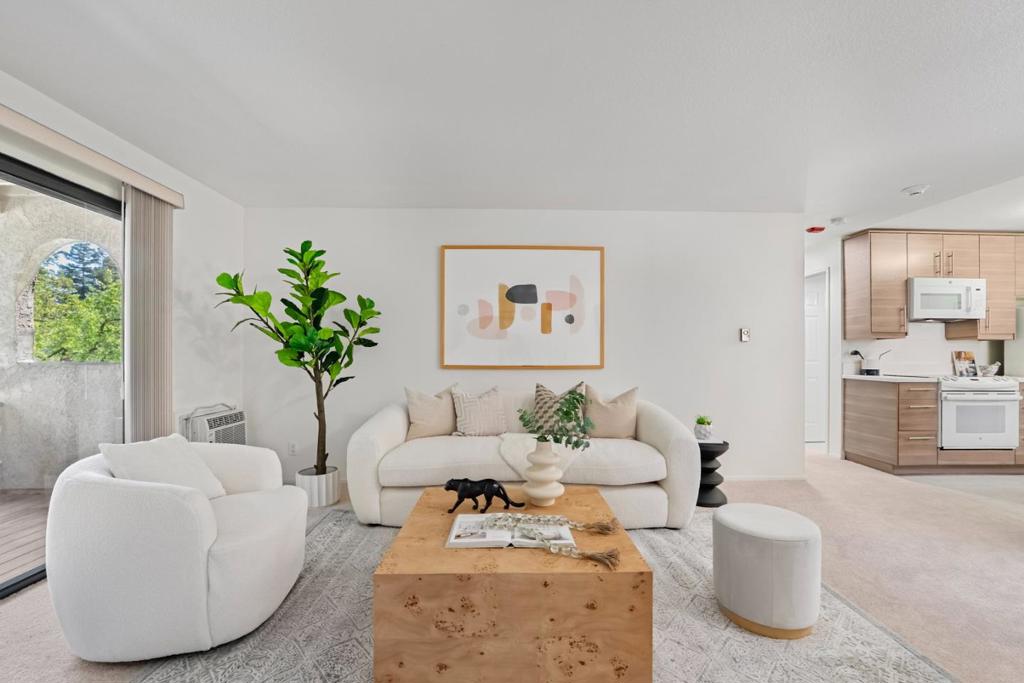 2250 Monroe #274