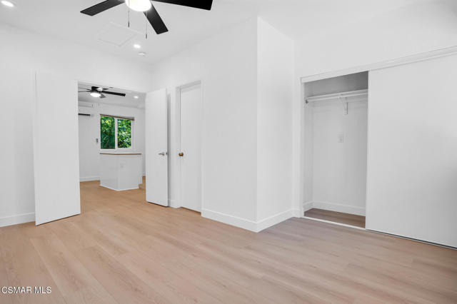 1160 Alamos Drive, Thousand Oaks CA: https://media.crmls.org/mediaz/75e458ad-4269-4156-949b-5f334ccb48cc.jpg