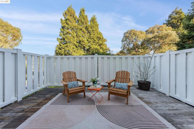 3732 Northridge Dr, Richmond CA: https://media.crmls.org/mediaz/75e4e454-85e2-4b71-9a3f-a812e750fd9a.jpg