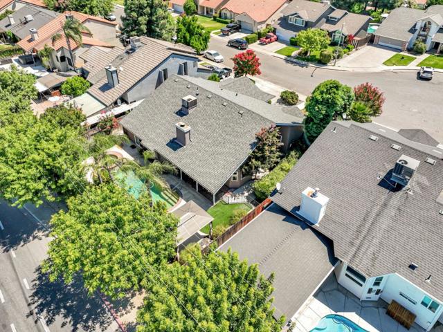 4025 Santa Maria Place, Turlock CA: https://media.crmls.org/mediaz/75e533bb-d3eb-4476-9e7a-d5844830d8e9.jpg