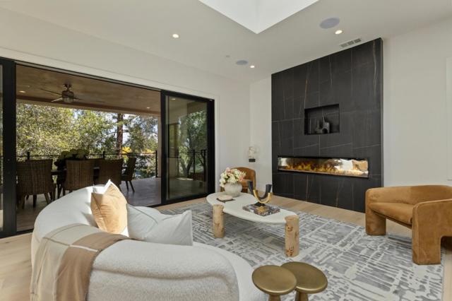 18061 Saratoga Los Gatos Road, Monte Sereno CA: https://media.crmls.org/mediaz/75e59477-7b2f-4785-ada0-f8b35dcd3bb2.jpg