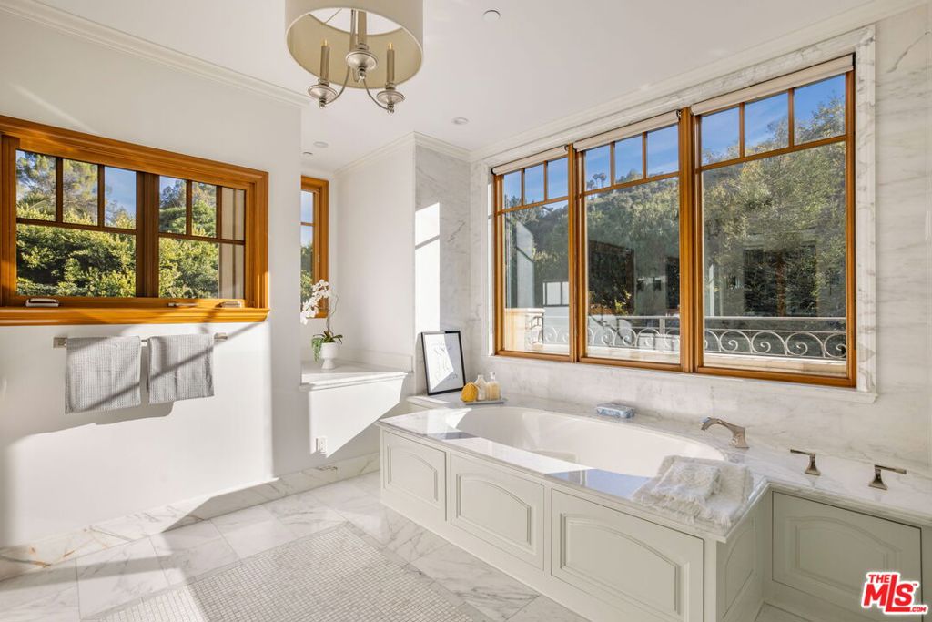 MLS #26853331 image #22