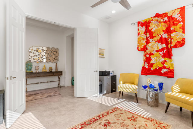 Image 35 of 86 For 43595 Vacanza Court