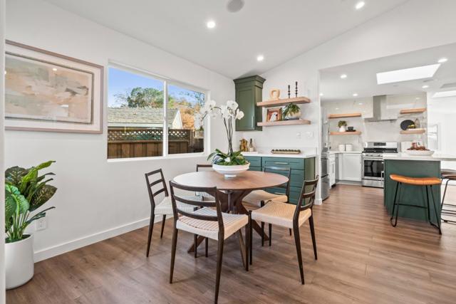 1300 2nd Avenue, San Mateo CA: https://media.crmls.org/mediaz/75e71239-a0f7-4152-ab0a-6ae0913e47e2.jpg