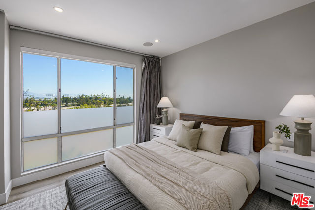 1080 Everett Place, Los Angeles CA: https://media.crmls.org/mediaz/75e76999-079c-4a30-ba4b-4913497d0e4c.jpg