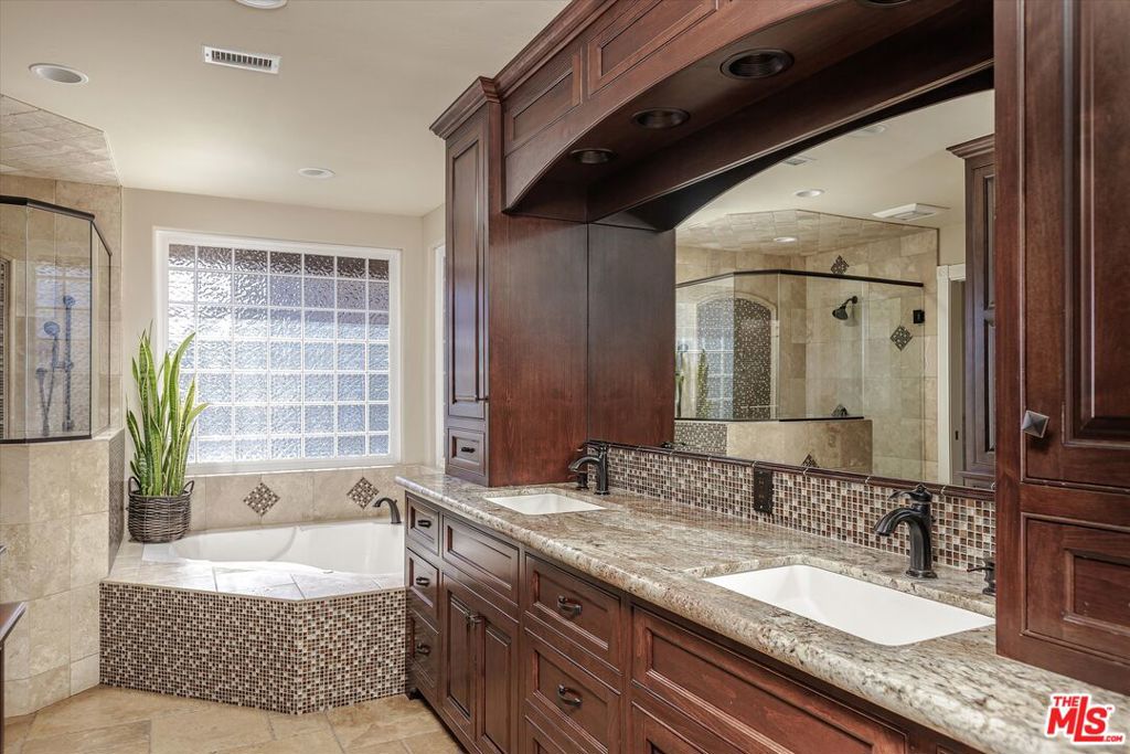MLS #26836863 image #18