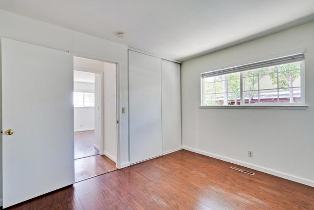 401 Lynn Avenue, Milpitas CA: https://media.crmls.org/mediaz/75e95293-0d42-43bd-a3b4-f900a88c7614.jpg