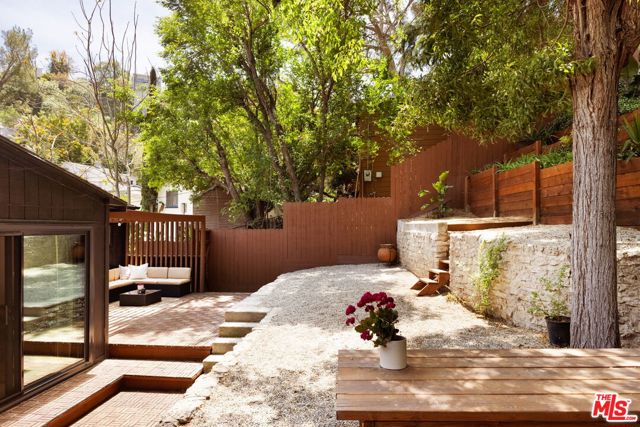 8329 Kirkwood Drive, Los Angeles CA: https://media.crmls.org/mediaz/75e99637-0fd1-4a8a-ab1c-c57f3f41faae.jpg