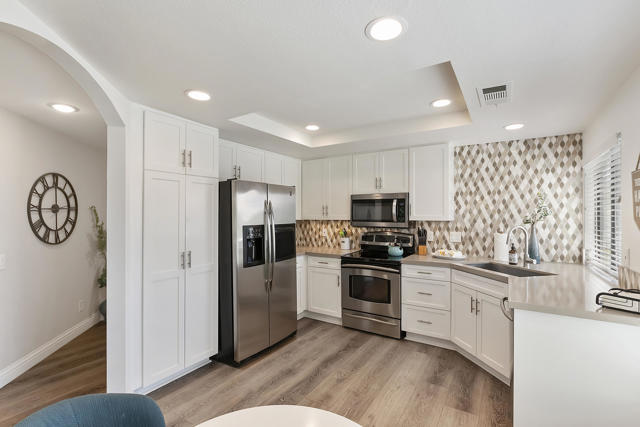 55459 Tanglewood, La Quinta CA: https://media.crmls.org/mediaz/75e9ce6b-a837-41a6-bad2-ca750d1bd310.jpg