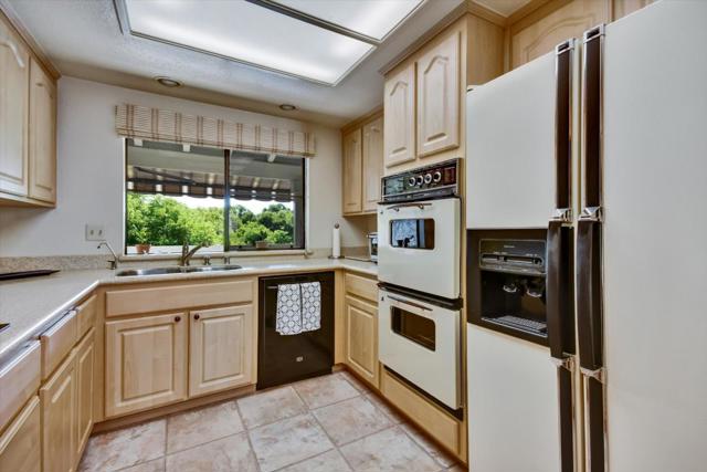 7302 Via Granja, San Jose CA: https://media.crmls.org/mediaz/75e9d9c0-4547-4fc0-9768-51b9dda8adee.jpg