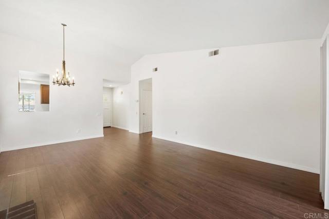 Detail Gallery Image 5 of 29 For 13398 Tiverton Rd, San Diego,  CA 92130 - 2 Beds | 2 Baths