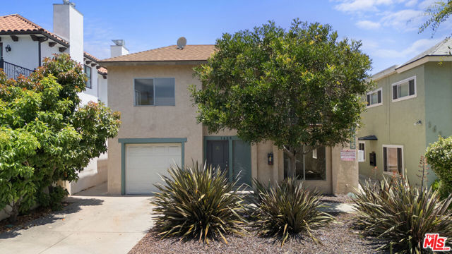 1625 Franklin Street, Santa Monica CA: https://media.crmls.org/mediaz/75eb004e-81de-44a4-ba4a-ec15fb50409d.jpg