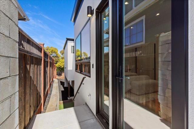 61 HILLTOP Drive, San Carlos CA: https://media.crmls.org/mediaz/75eb1589-cf8f-4327-a55f-7add829d21e4.jpg