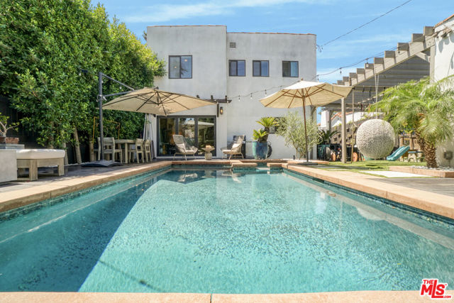 1042 S Stanley Avenue, Los Angeles CA: https://media.crmls.org/mediaz/75eb2402-ac4a-444c-8fd0-b578e8bce88d.jpg