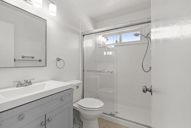 2255 Hartford Drive, Union City CA: https://media.crmls.org/mediaz/75eb9164-32d9-461c-9d38-09b9fc3423c8.jpg