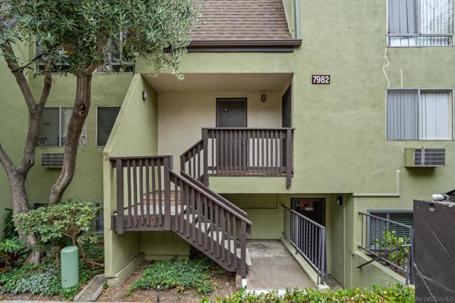 7982 Mission Center Ct, San Diego, California 92108, 2 Bedrooms Bedrooms, ,1 BathroomBathrooms,Condominium,For Sale,Mission Center Ct,240023169SD