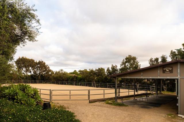 Detail Gallery Image 4 of 46 For 16761 Artesian Breeze Way, San Diego,  CA 92127 - 5 Beds | 4 Baths