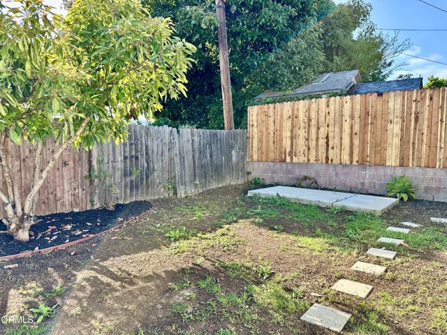 5063 Cypress Lane, Ventura CA: https://media.crmls.org/mediaz/75eca2f8-c403-4d0c-8d05-a5ae6bb35d6e.jpg