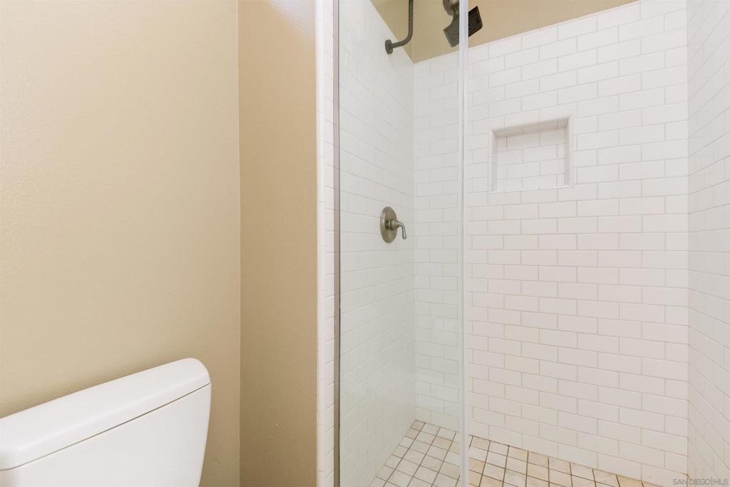 2735 Waterbury Way - photo 18