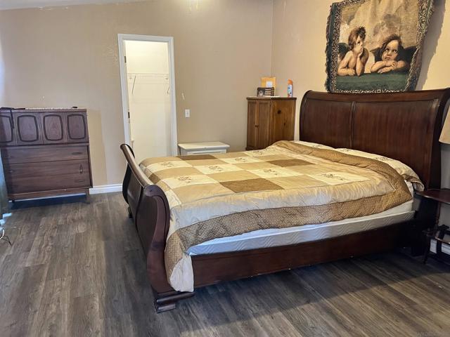22545 El Centro Rd, Apple Valley CA: https://media.crmls.org/mediaz/75ee3444-58ec-47db-bfa9-185759310066.jpg