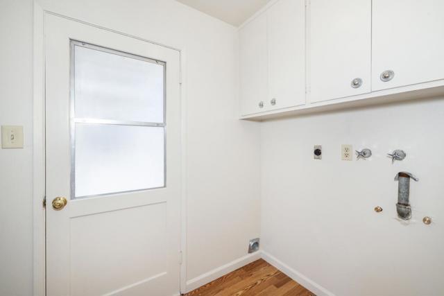 1648 Oak Avenue, Redwood City CA: https://media.crmls.org/mediaz/75eebeaa-ff20-448a-b7a3-c9d297ab2d36.jpg