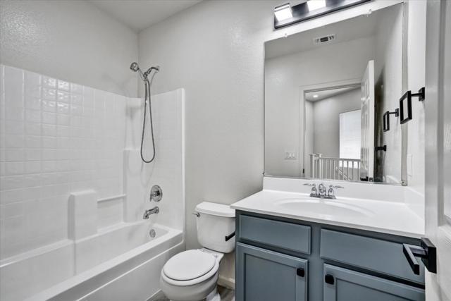 22820 Paseo Place, Hayward CA: https://media.crmls.org/mediaz/75ef55fd-cddc-4de7-a586-436233f55140.jpg
