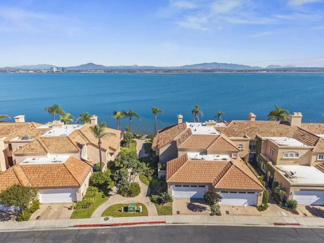 103 Tunapuna Ln, Coronado CA: https://media.crmls.org/mediaz/75ef9cb8-acc5-4aa7-9f9d-038502e32f55.jpg