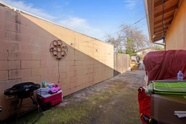 1780 Truckee, Salinas CA: https://media.crmls.org/mediaz/75efd3a8-4708-45f8-96c0-afff3421c236.jpg